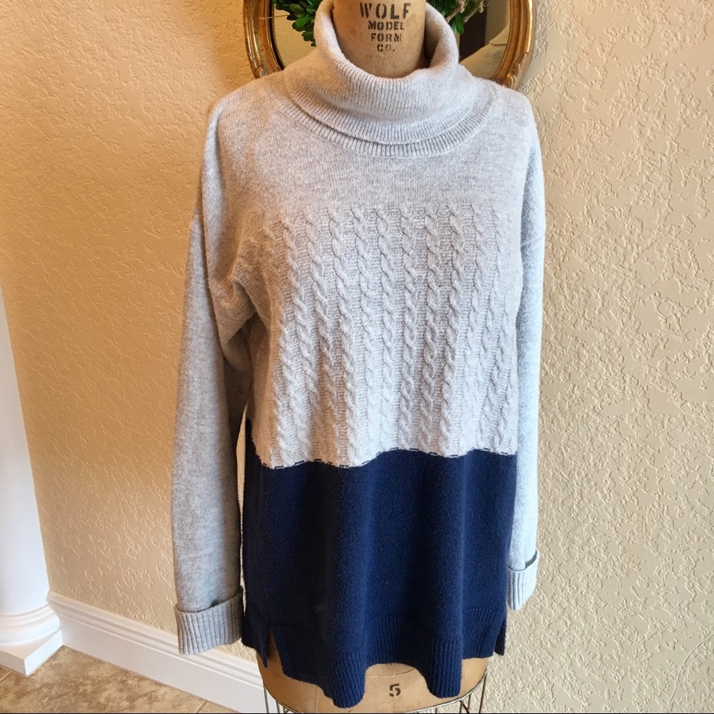 TWO by VINCE CAMUTO Colorblock Turtleneck Sweater